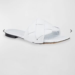 Bottega Veneta
Lido Flat Sandals Size 40